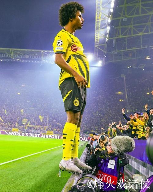 阿德耶米女友希望去大城市,多特很困惑;曼联已接触门德斯 阿德耶米女友希望去大城市,多特很困惑;曼联已接触门德斯